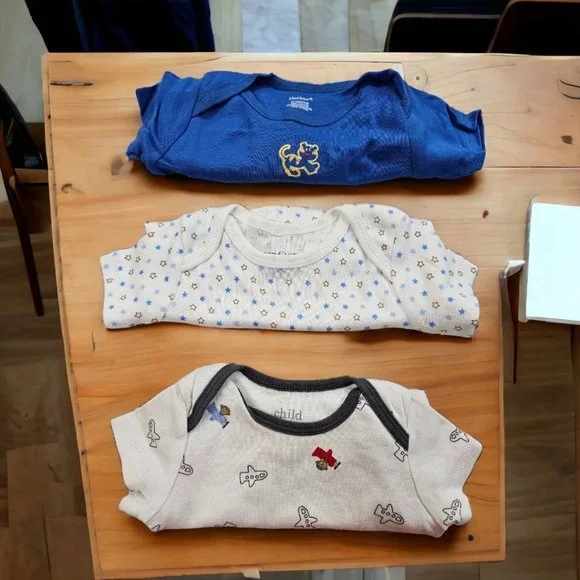 Newborn Baby Bundle Set Onesies, Blankets, and Washcloths